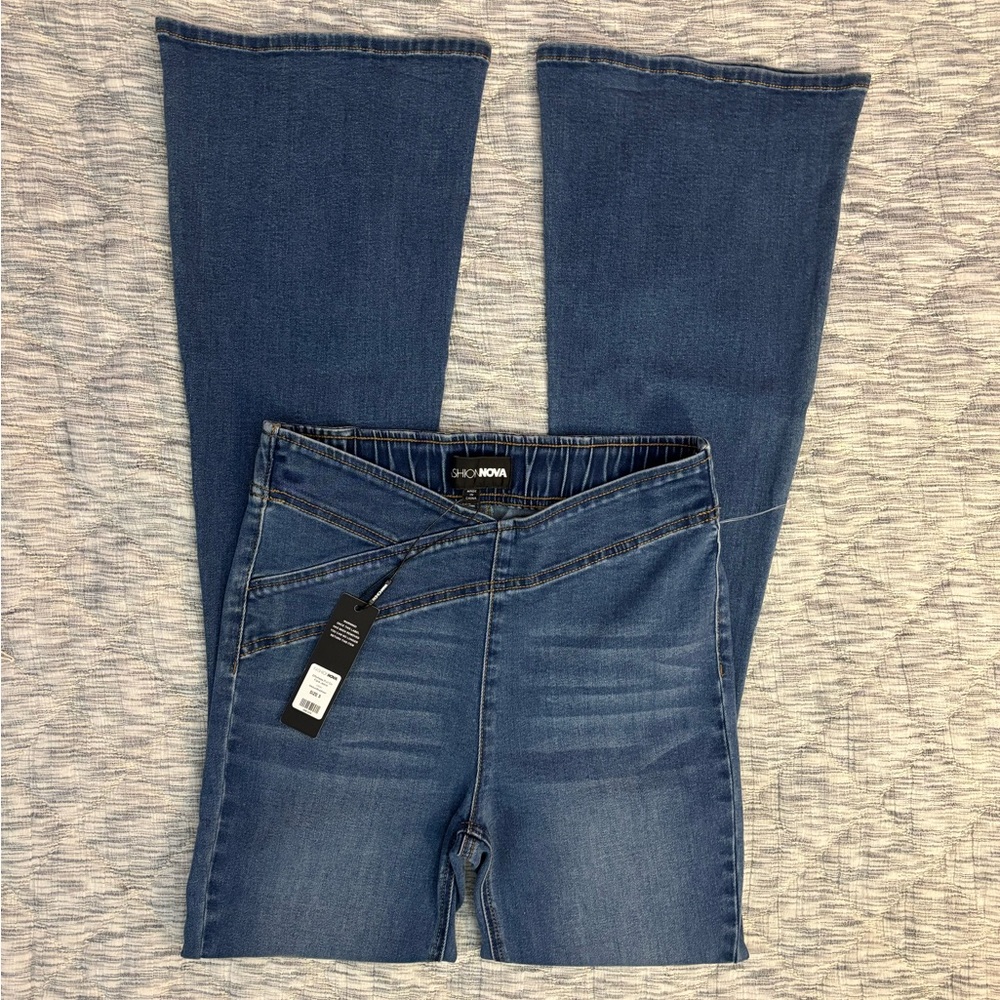 Fashion Nova High Waisted Bootcut Jeans Sz 5 NWT | Fashion Nova Bootcut Jeans -